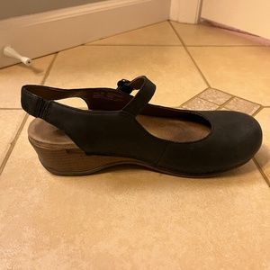 Dansko Clogs/Sandal - Black, Oiled- Maureen Style- Size 39